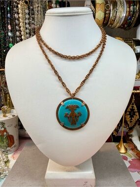 Vintage Bell Trading PostTurquoise Copper Round Medallion Pendant Necklace